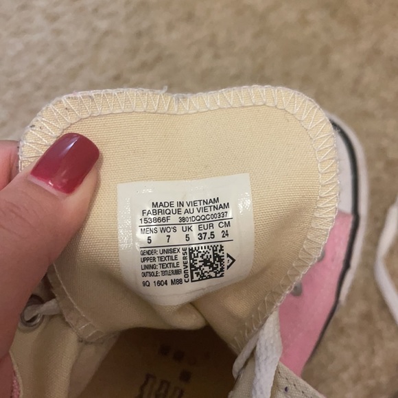 Converse - Picture 4 of 4